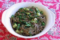 Soba noodles with asparagus