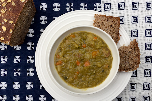 bowl of vegan split pea soup